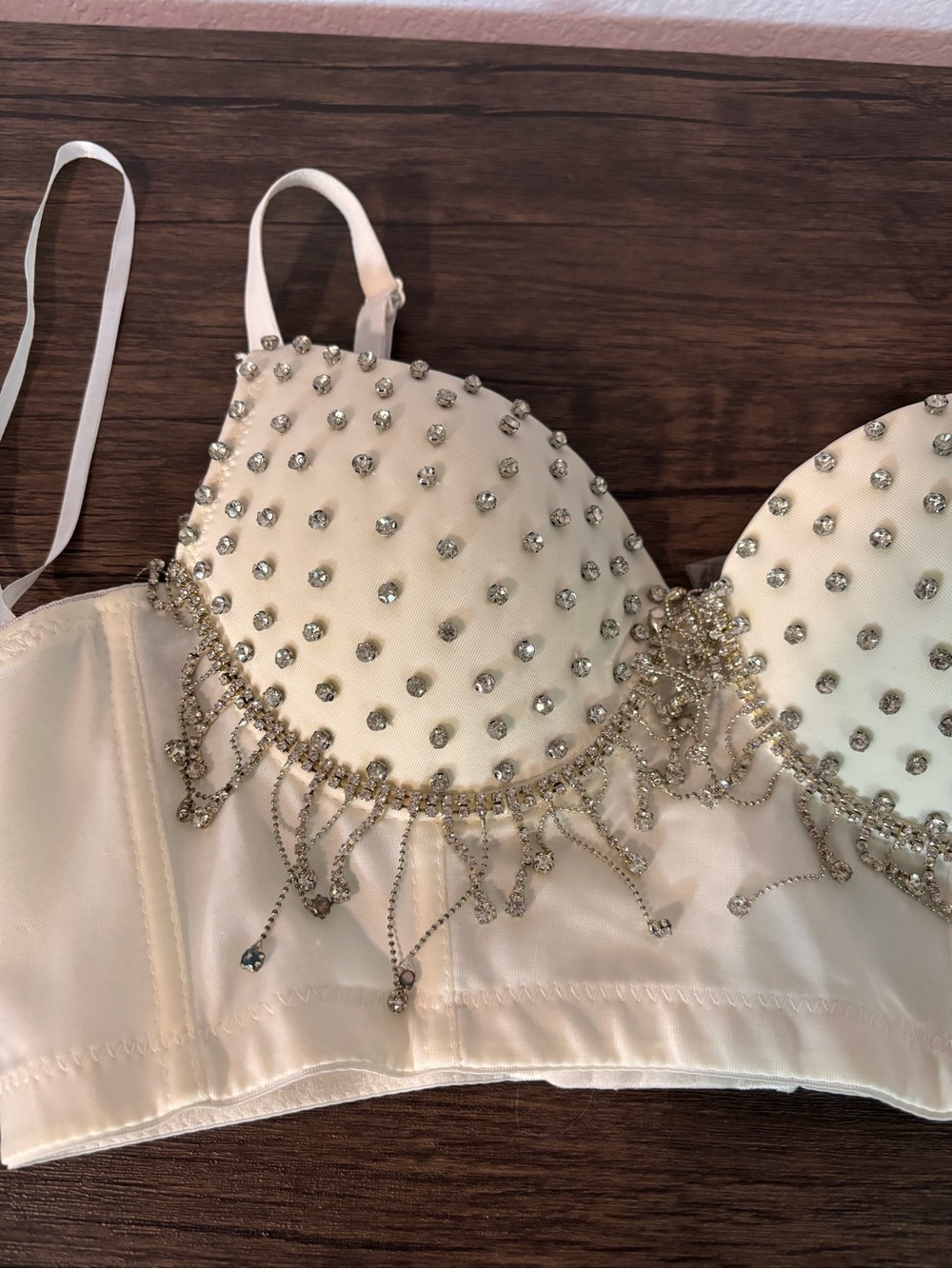 White Rhinestone crop top bra size small - Picture 2 of 4